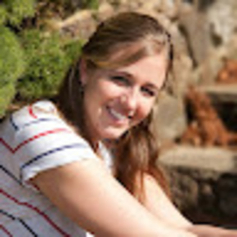 Meet your Posher, Carlee